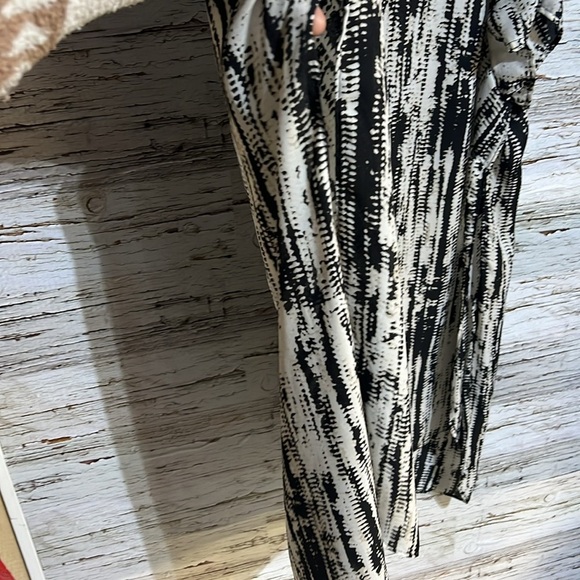 Micheal studio beach cover up size 14 - Picture 4 of 7